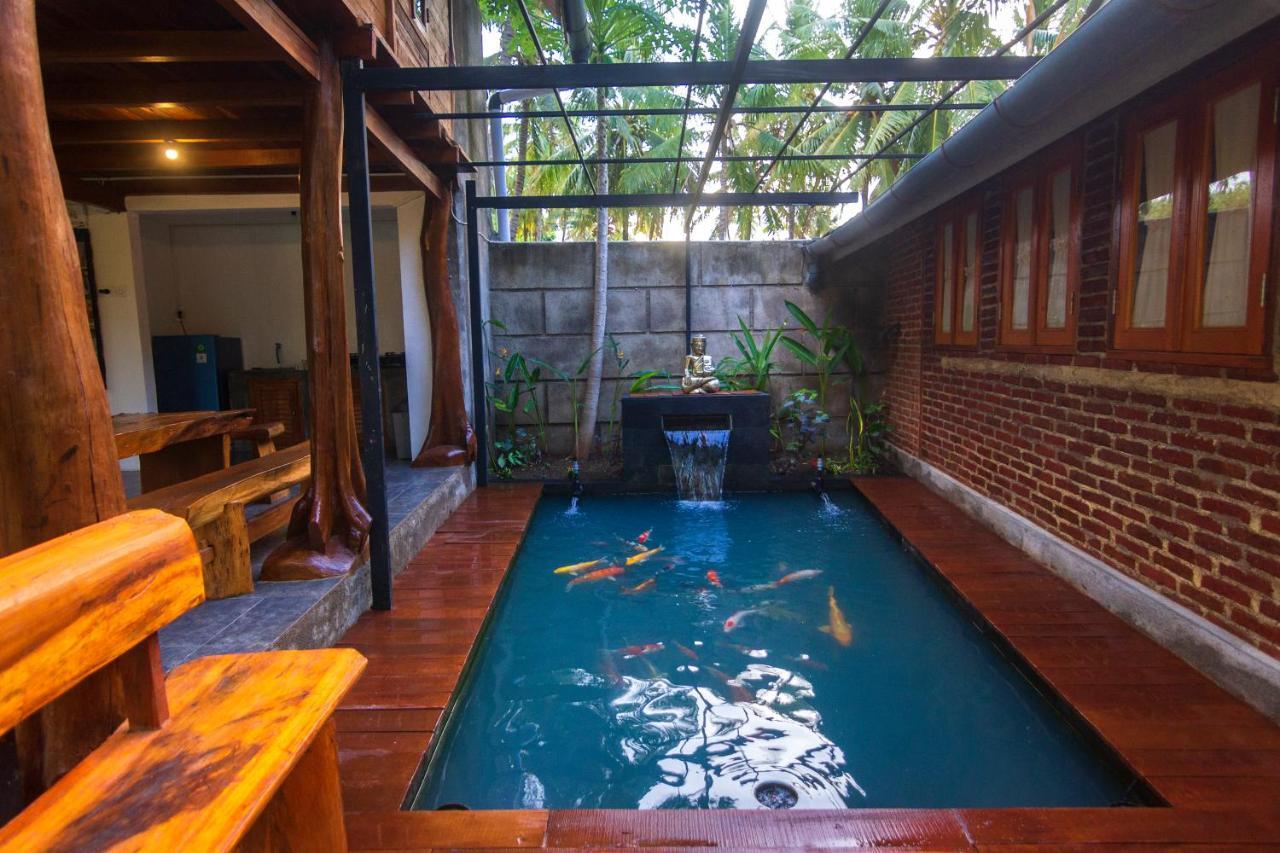 Tahlia'S Villa Sorongjukung Buitenkant foto