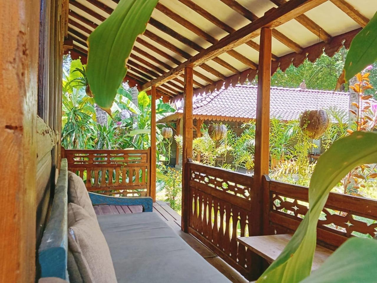 Tahlia'S Villa Sorongjukung Buitenkant foto
