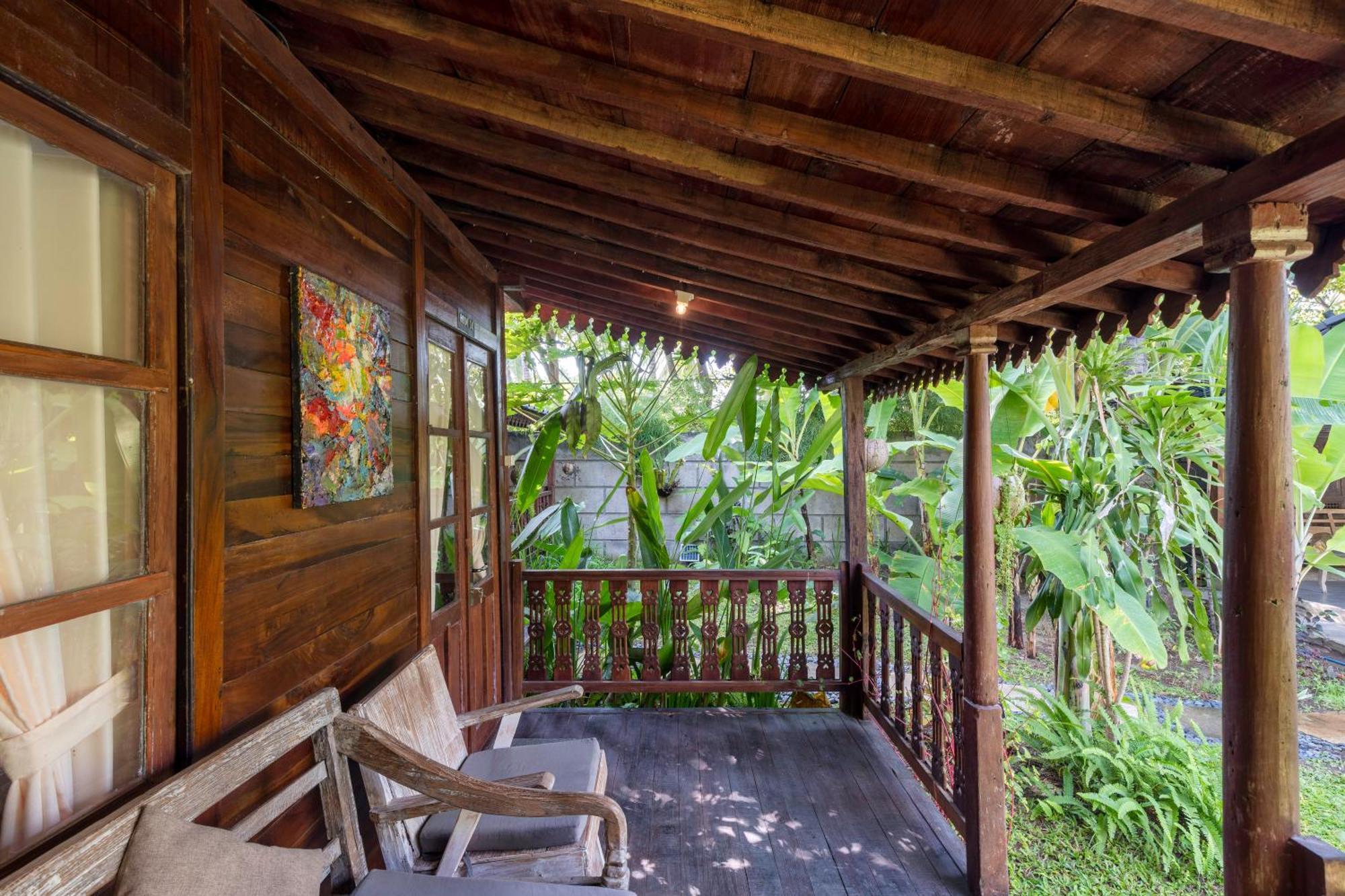 Tahlia'S Villa Sorongjukung Buitenkant foto