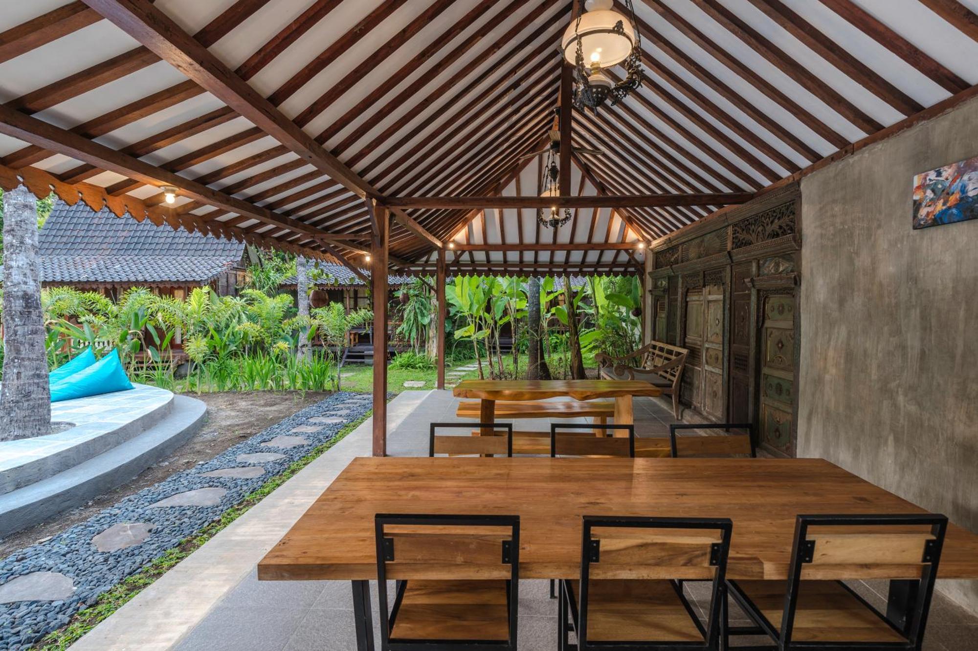 Tahlia'S Villa Sorongjukung Buitenkant foto