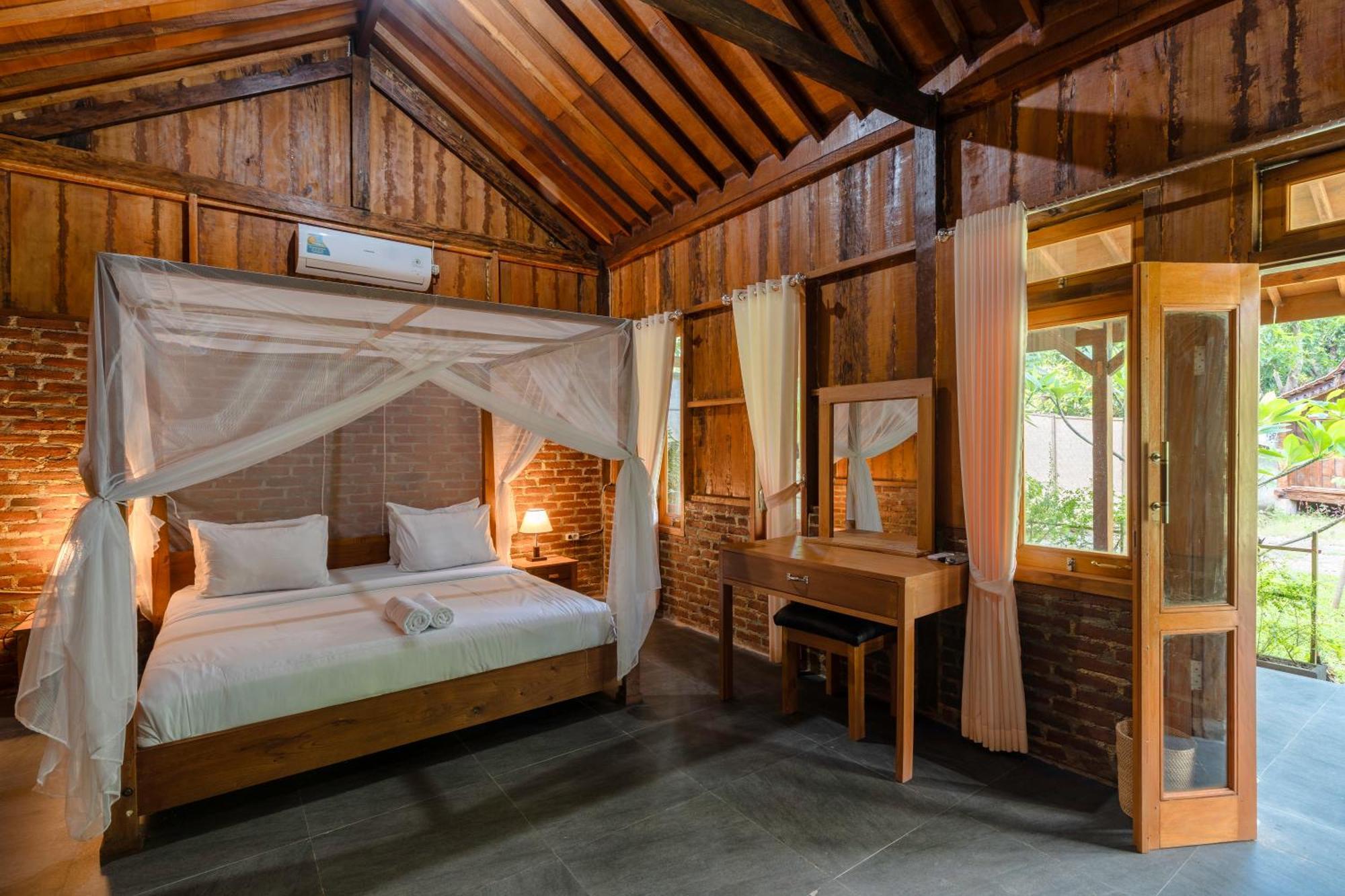 Tahlia'S Villa Sorongjukung Buitenkant foto