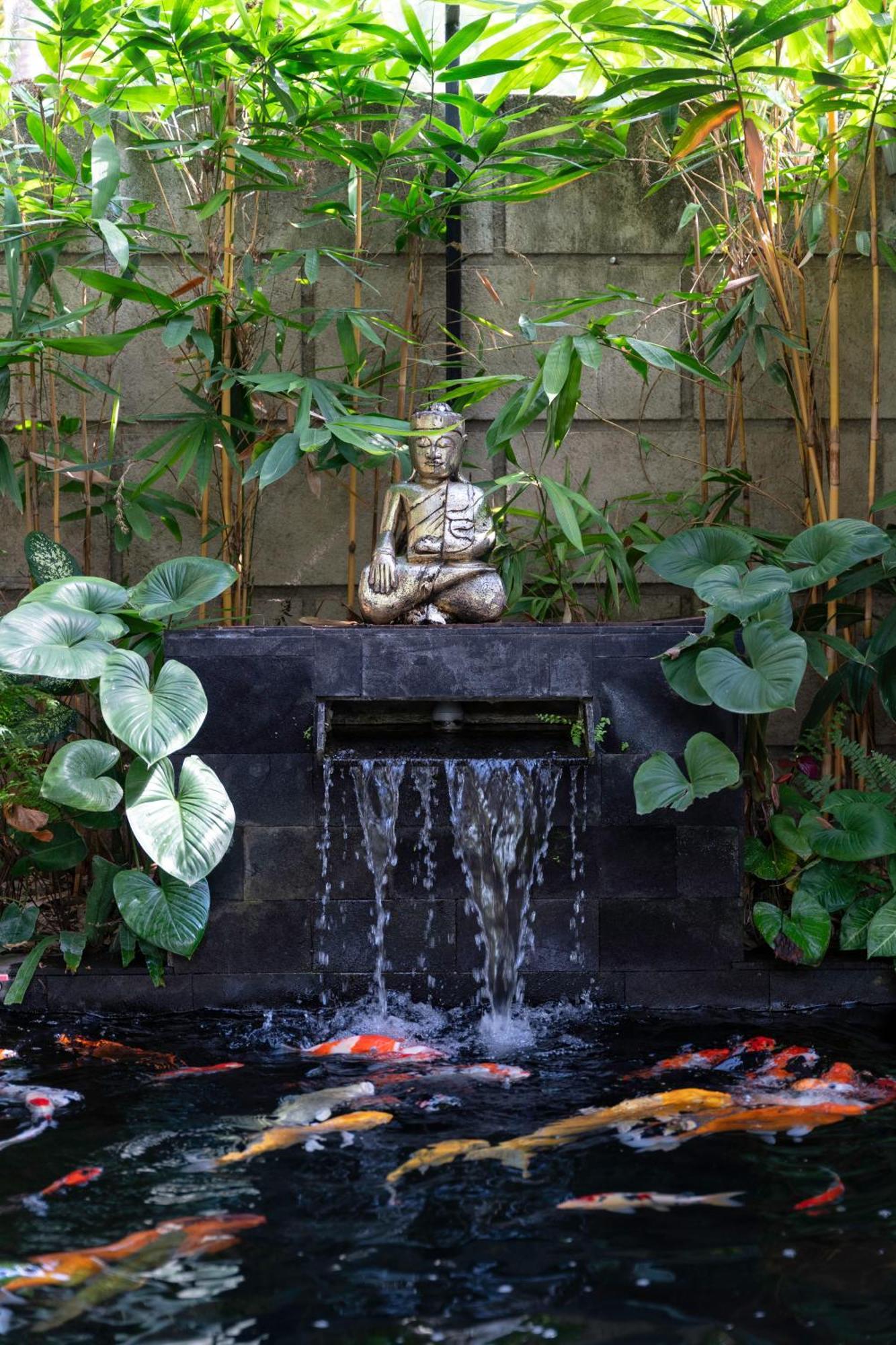 Tahlia'S Villa Sorongjukung Buitenkant foto