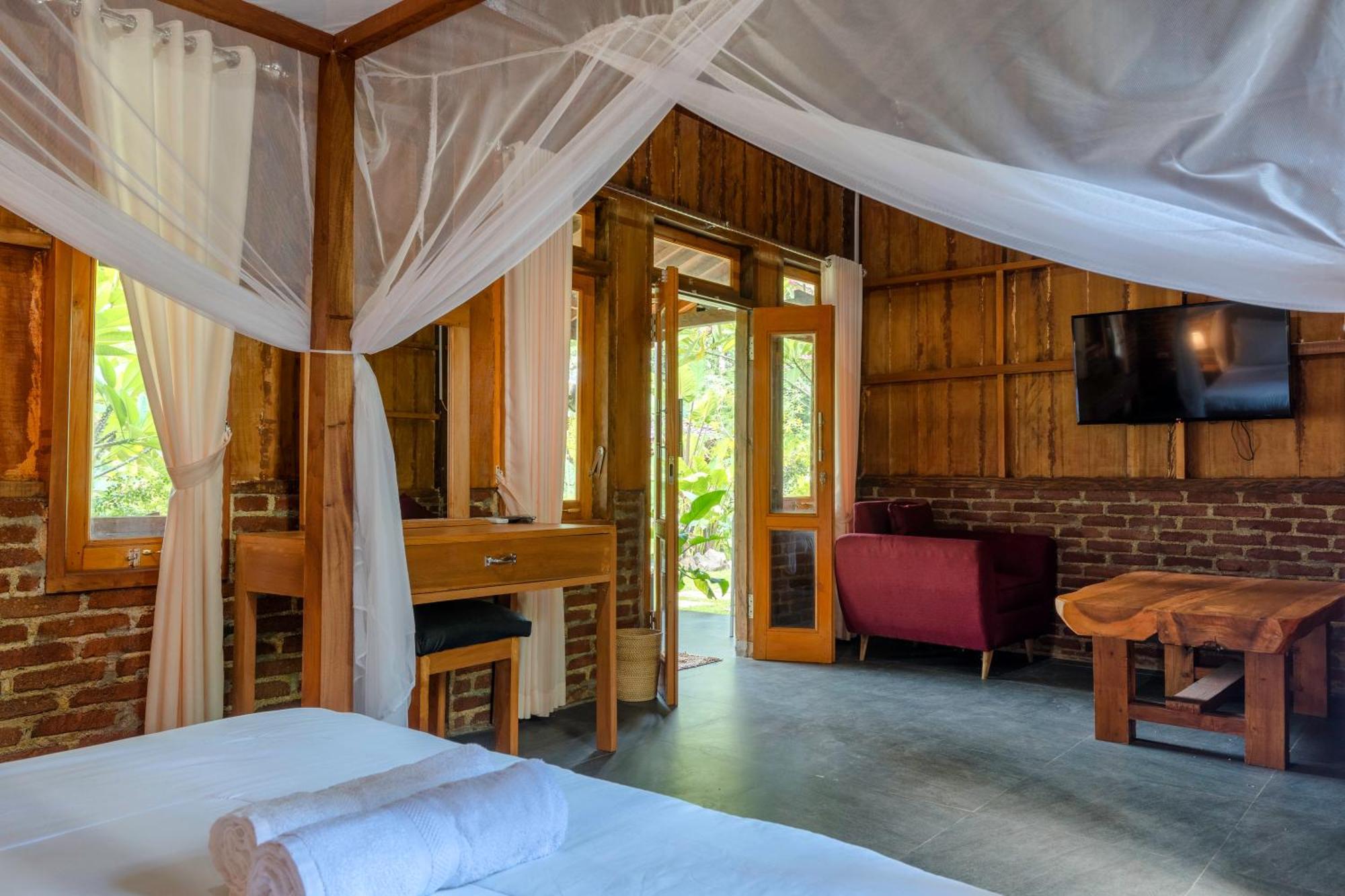 Tahlia'S Villa Sorongjukung Buitenkant foto