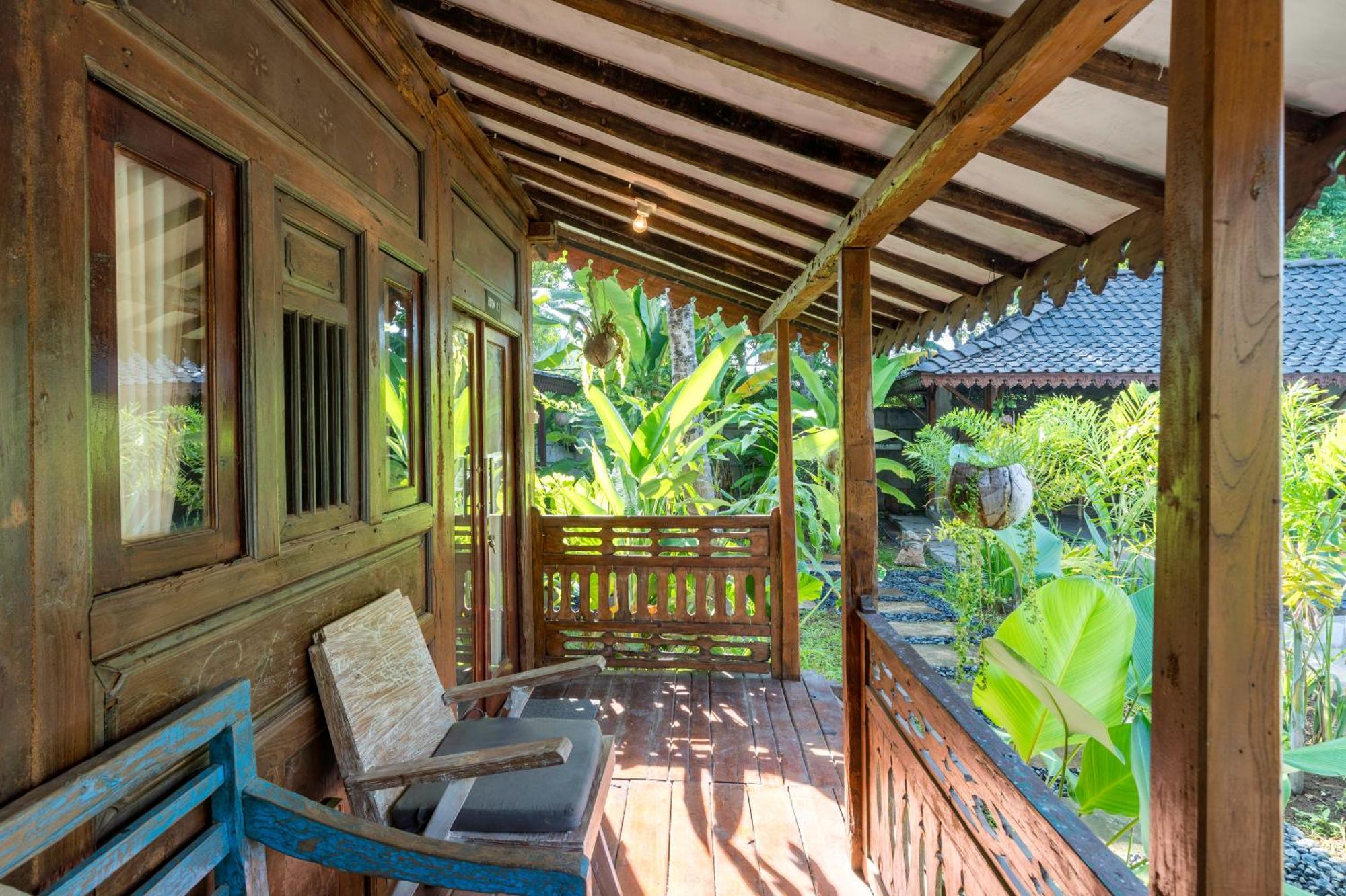 Tahlia'S Villa Sorongjukung Buitenkant foto